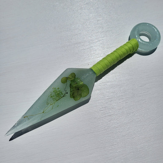 Light Green Floral Resin Replica Cosplay Ninja Tool